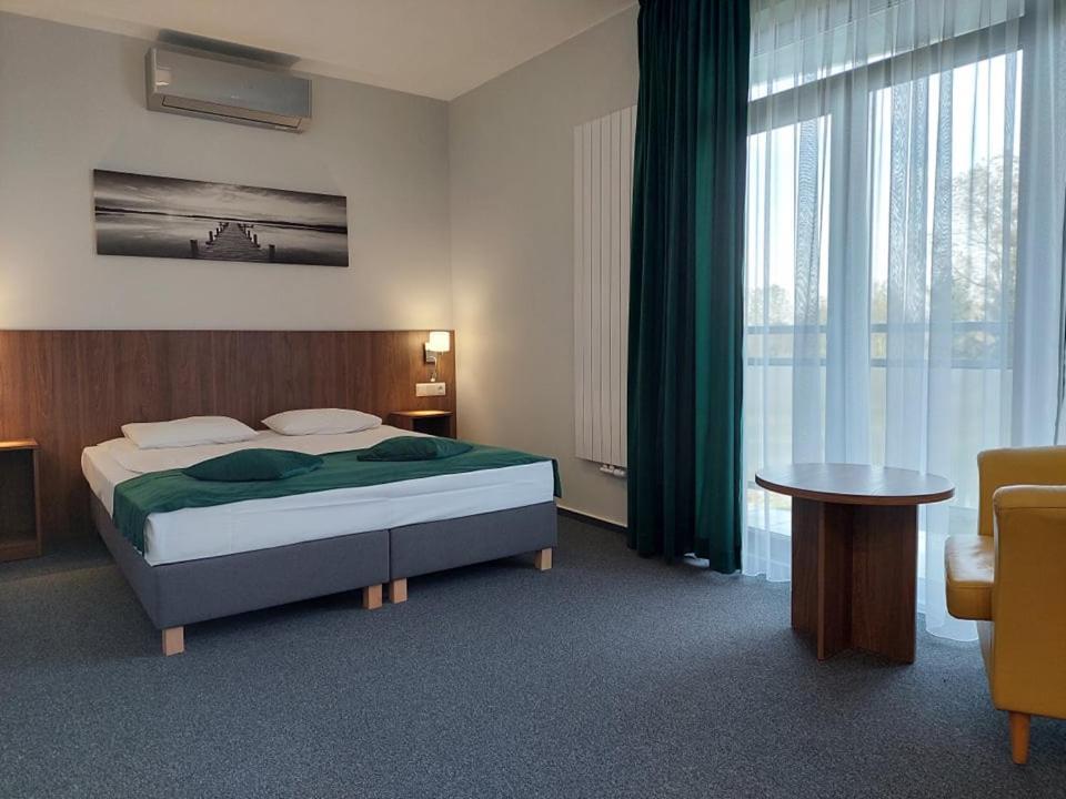 Eurohotel Baniocha Eksteriør billede